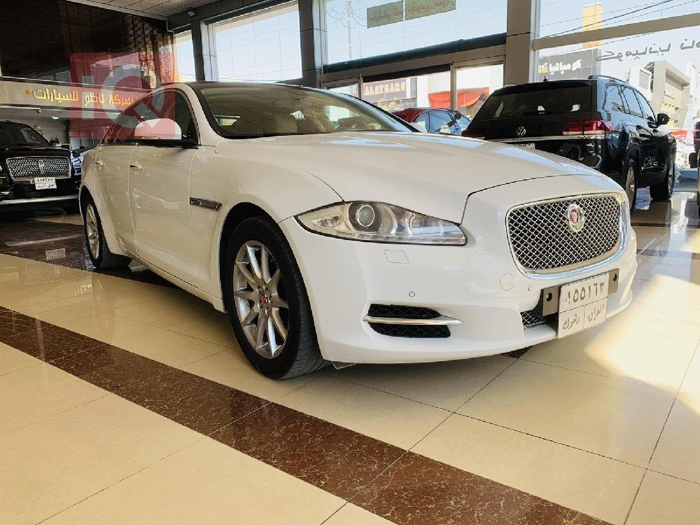 Jaguar XJ